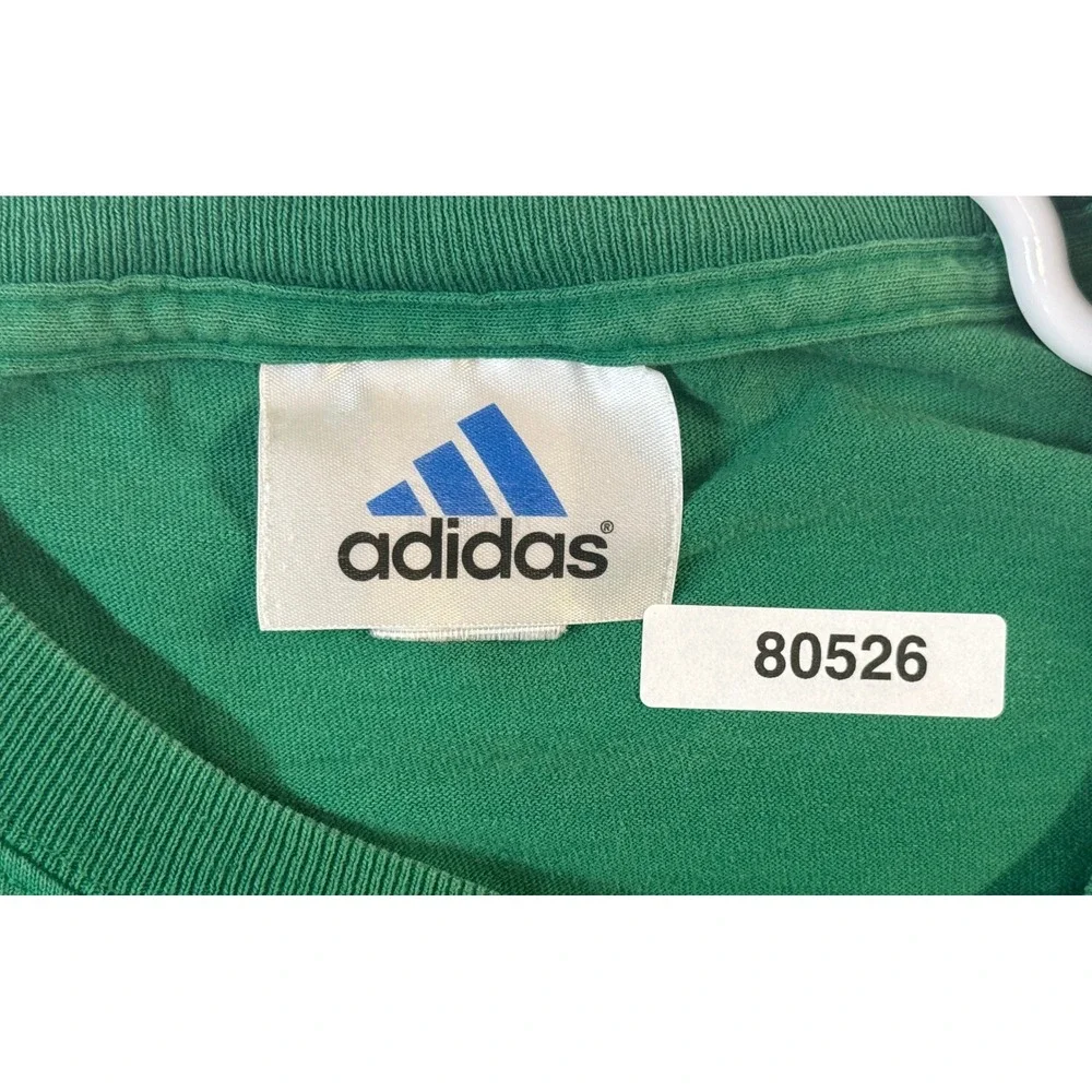 Vintage Adidas Notre Dame Basketball T-Shirt Green Mens XL Made in USA Shamrock
